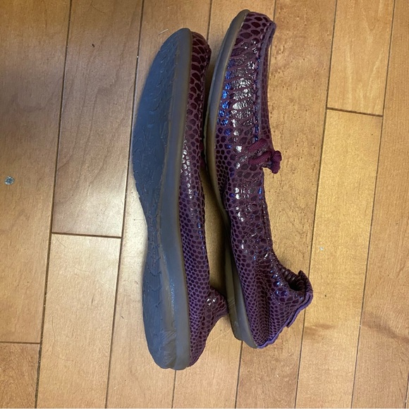 Hush Puppies Shoes Womens 8.5 M Casual Slip On Ballet Flat Plum Purple - Picture 4 of 8